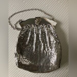 ♦️ Vintage WHITING & DAVIS evening bag silver mesh 1950s 1960s VTG